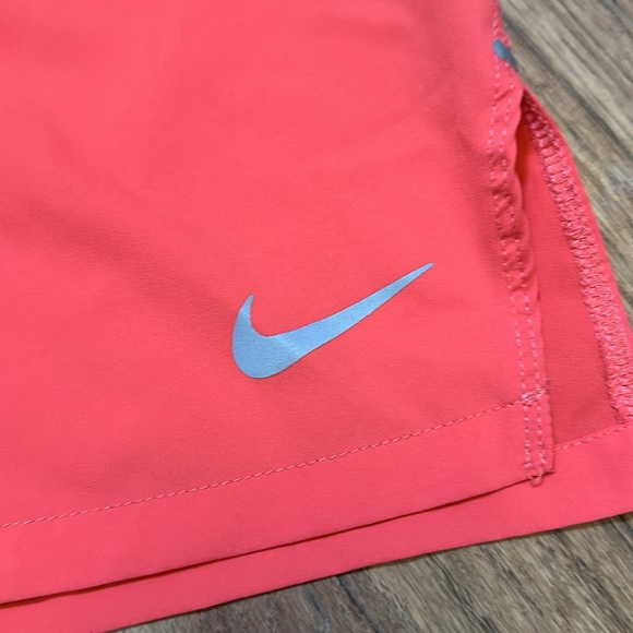 Nike shorts x small orange color - Picture 2 of 4